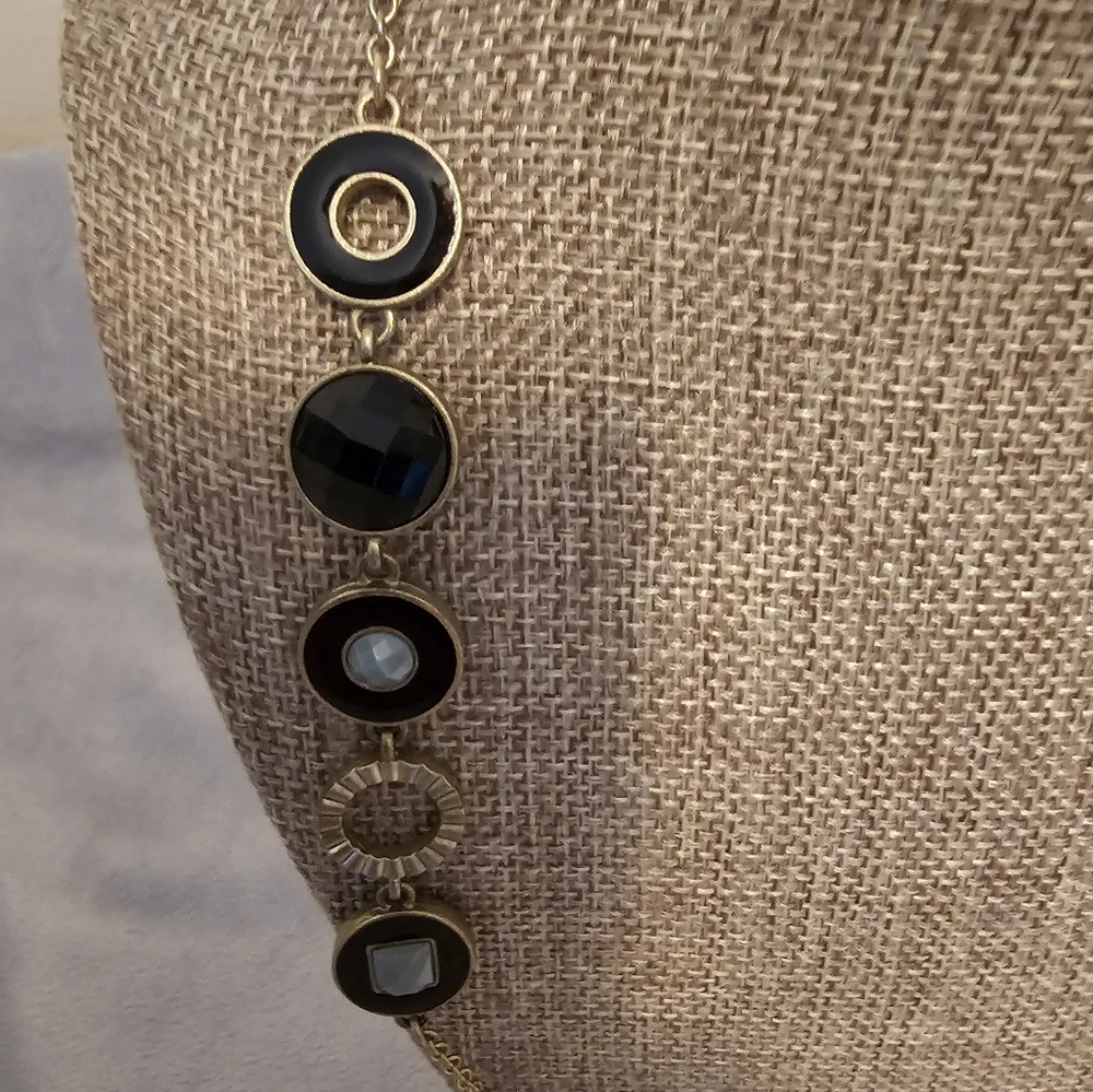3 Lia Sophia Necklaces - Picture 6 of 7